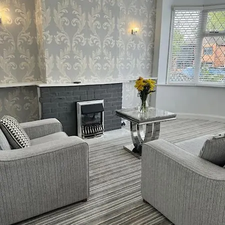 3 Bedrooms Birmingham Escape Exterior photo