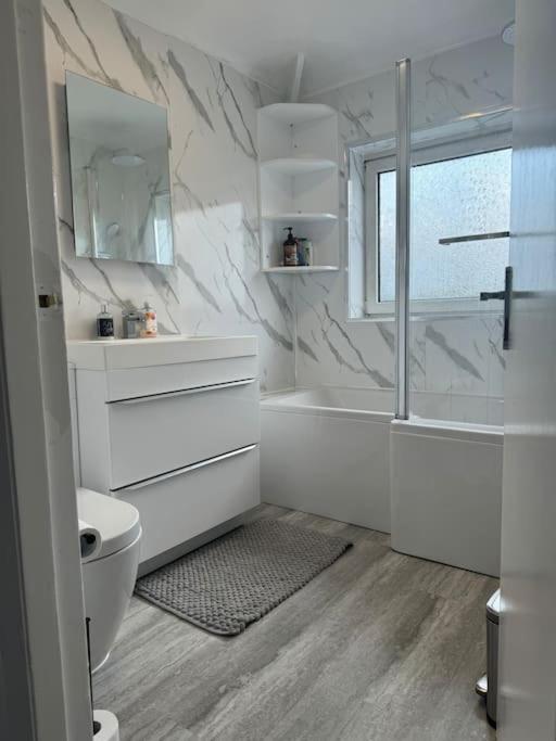 3 Bedrooms Escape Holiday home