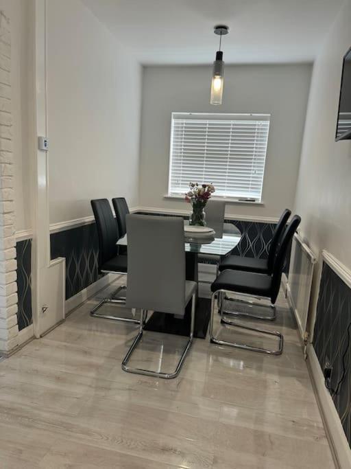 3 Bedrooms Escape Holiday home *